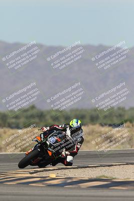 media/Oct-13-2025-Moto Forza (Mon) [[a66d839500]]/2-A Group/Session 3 (Turn 16)/